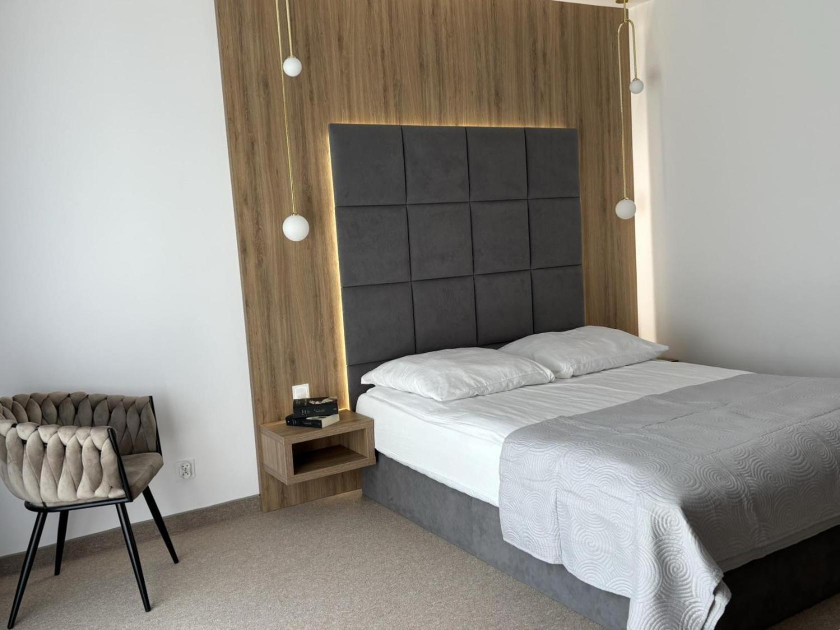 Lodge Eden Premium
